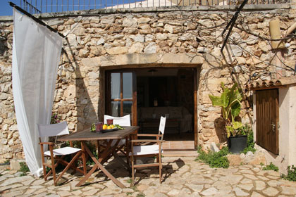 Ferienfincas inselweit für den Urlaub buchen